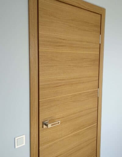 Porte intérieure décor chêne posée par Winfox