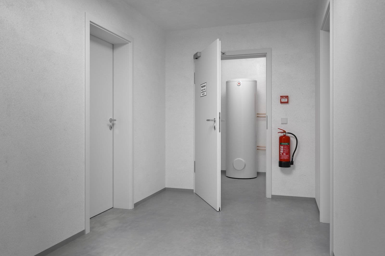 Local technique fermé par une porte coupe-feu