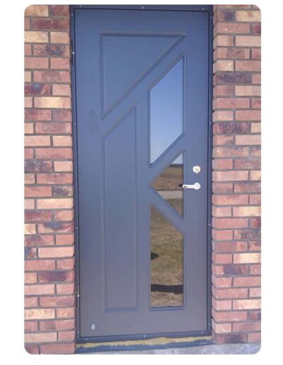 Porte blindée avec finition décorative