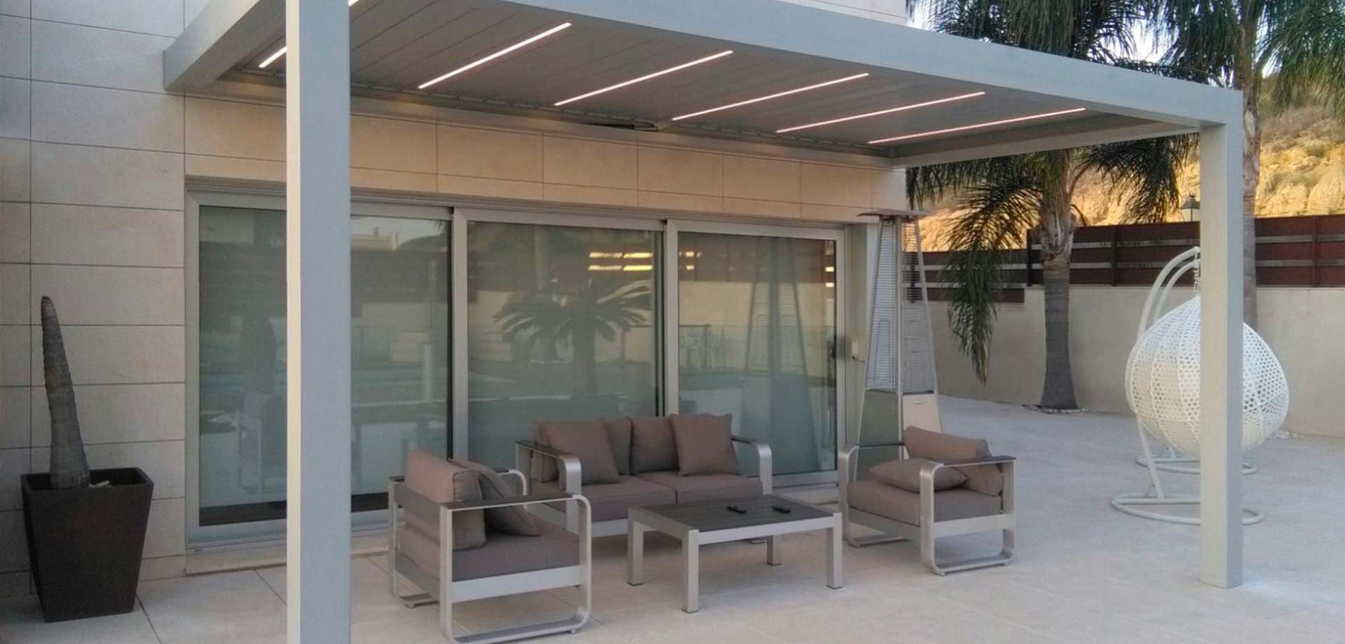 Les pergolas bioclimatiques
